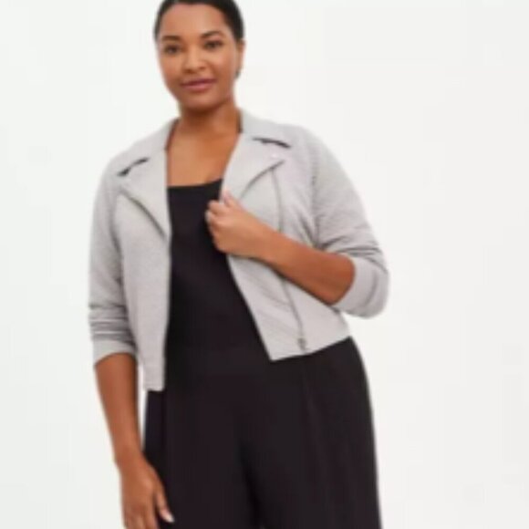 Torrid Pebble Grey Quilted Knit Moto Jacket – Torrid Size 0 / L - NWOT - Picture 3 of 8